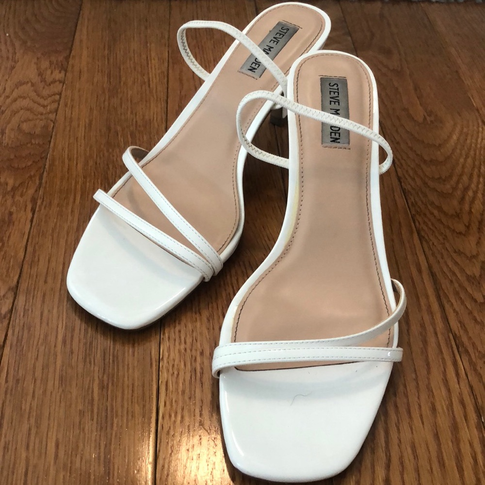 Steve Madden strappy sandal white